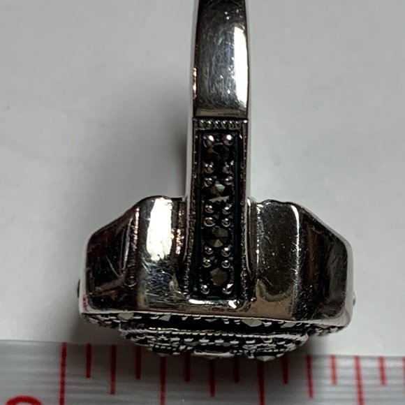 925 Sterling Silver & Marcasite Ring - SZ 7 1/2 - Picture 5 of 7